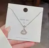 Collar de Acero de Titanio con Colgante Dinámico en Forma de Abanico de Zirconia Lujo Ligero Gama Alta Nicho Exquisito Nuevo Accesorios de Moda al por Mayor