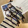 Montura Negra m Mismo Estilo 44 Lisas Modernas Montura para Gafas de Miopía para Mujeres con Caras Pequeñas, Luz Azul Anti-Luz, Montura de Gafas Mismo Estilo que Celebridades de Internet para Estudiantes