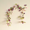 Rosas Simuladas, Flores Silvestres Pequenas, Trepadeiras, Flores Artificiais e Plantas Verdes, Tubos de Ar Condicionado Internos Enrolados em Arcos de Casamento para Decoração Atacado