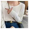 Camisa básica feminina branca para usar sob um terno, primavera e outono, estilo de alta qualidade, novo suéter de tricô popular 2025, gola redonda