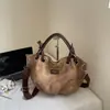 Bolsa Portátil Transfronteiriça de Grande Capacidade para Mulheres 2025 Novo Design de Nicho Bolsa Tote Simples Tendência Bolsa Transversal