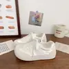 Zapatillas de malla para mujer estilo ballet de comercio exterior transfronterizo, primavera/verano chic nicho estilo coreano transpirables deportivas zapatos blancos