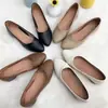 Sapatos Rasos Franceses Estilo Novo 2026 para Mulheres, Couro Macio, Confortáveis para o Dia a Dia, Sola Macia, Não Cansativos, de Calçar Fácil, Respiráveis, Sapatos para Mãe