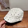 Boné Retro Japonês Céu Estrelado para Mulheres, Boina Versátil de Primavera Nova, Chapéu de Artista da Moda para Afinar o Rosto Tendência