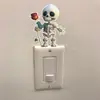 BRUP Lindo Estilo Q Esqueleto Pequeño Pegatina para Switch Sosteniendo una Figura de Esqueleto con una Rosa Pegatina Divertida para Decoración de Pared BR5826C