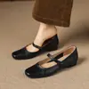 Zapatos Planos Elegantes de Moda de Nicho con Suela Suave 2026 Primavera y Otoño Nuevos Zapatos de Piel con Tira Delgada y Punta Cuadrada de Tacón Bajo