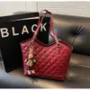 Bolso Retro de Gran Capacidad Transfronterizo para Mujer Otoño e Invierno Versátil 2025 Nuevo Bolso de Hombro Acolchado Casual Bolso Tote con Textura