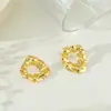 Brincos geométricos irregulares retro transfronteiriços femininos simples versátil criativo design de pressão de óleo em aço titânio joias para atacado