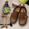 Zapatos Birkenstock tallados estilo retro para mujer, nuevo modelo otoño 2026, mocasines brogue con hebilla, zapatillas de entrenamiento alemanas de moda, zapatos de vestir