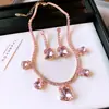 Aretes y collar geométricos de circonita cúbica brillante Cui E Jing Ying, una cadena para la clavícula retro y minimalista, una pieza de joyería única y deslumbrante