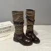 Nuevo diseño de botas de caballero, botas de motocicleta de moda para mujer, botas de media pantorrilla con hebilla de cinturón, botas de punta redonda, estilo retro, versión coreana
