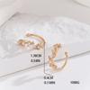 Aretes de diseño de moda pequeño nicho de lujo ligero europeo y americano con incrustaciones de circonita rectangular, personalidad de hebilla para la oreja, clip para la oreja de alta gama
