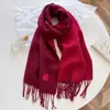Bufanda de Lana Mezclada Estilo Coreano con Flecos en Bloques de Color por Ambos Lados para Mujer, Cuello Grueso de Color Sólido Cálido para Otoño/Invierno, Chal para Abrigo