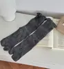 Meias de Tricô com Ponto de Trança, Bordas Bolha Finas, Vazadas, para Dois Dedos, Estilo Coreano; Meias de Cano Médio, Folgadas, com Separação para Dedos; Meias Femininas Lisas, Estilo Ins
