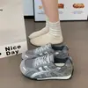 Outono 2026 Novo Estilo Retro Forrest Gump Color-Block Malha Respirável Tênis de Treino Alemão Leve Versátil Casual Esportivo