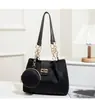 2025 Nova Bolsa de Ombro Transversal Feminina Japonesa Street Casual de Grande Capacidade para o Dia a Dia Bolsa de Letras de Alta Qualidade