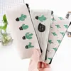 Nueva papelería de aprendizaje pequeña y fresca Cactus estuche de lona para lápices simple creativo para hombres y mujeres estuche para lápices de estudiante Venta al por mayor