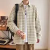 Camisa de cuadros retro estilo americano, cárdigan oversized holgado de otoño para hombre, camisa de manga larga, prenda exterior casual versátil para parejas