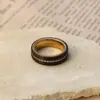 Anillo Personalizado de Titanio Puro con Diseño de Nicho, Lujo Discreto, Sensación de Alta Gama, No se Desvanece, Anillo Ultraligero para el Dedo Índice, para Niñas