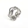 Anillo Geométrico de Onda de Acero de Titanio Estilo Frío Simple Ins para Mujer Anillo Abierto Ajustable de Gama Alta de Nicho
