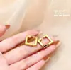 Pinzas para Oreja Triangulares Exageradas de Acero de Titanio Estilo Europeo y Americano, Brazaletes de Oreja de Moda Tendencia para Hombres, Parejas y Estudiantes, Pinzas Versátiles para Cartílago de la Oreja, Pinzas para Oreja Estilo Popular de Influencer
