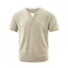 Nueva moda de verano para hombre, camiseta de punto de manga corta con cuello en V, estilo falso dos piezas, estilo coreano, color liso, camiseta casual y sencilla para adolescentes