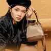 Bolso Cubo de Moda Popular de Este Año 2025 Nuevo Bolso de Hombro Cruzado de Nicho Bolso de Mano de Alta Gama para Mujer