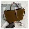Bolsa de Mão Grande de Alta Qualidade Transfronteiriça para Mulheres, Nova Bolsa Tote Versátil para o Dia a Dia 2026, Bolsa Transversal de Moda Estilo Coreano