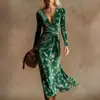 Vestido de punto de manga larga con cuello en V de estilo nuevo transfronterizo con elementos de impresión digital 3D, falda de moda y personalizada entallada a la cintura para mujer