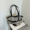 Bolsa tote listrada com poá estilo coreano Shuai Mi Jia, modelo novo 2026, bolsa de ombro casual de grande capacidade para o dia a dia