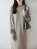 Nuevo Vestido de Punto Vintage Puro Lana Otoño/Invierno 2026 Cuello Redondo Medio Alto Manga Larga Jacquard Hueco Vestido Midi