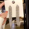 Moda Europea y Americana Pendientes Largos con Borlas para Mujer Celebridad de Internet Pendientes Elegantes para Damas Personalidad de Alta Gama Exagerados Pendientes Exagerados