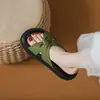 Chinelos de sola grossa para uso externo feminino novo verão aumento de altura combina com tudo super quente casual romano praia chinelos sandálias