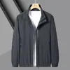 Chaqueta de Invierno 2026 Nueva con Cuello Alto para Hombre, Abrigo Casual de Primavera y Otoño, Versátil y a Prueba de Viento