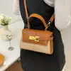 Bolso de Hombro Cruzado de Cuero de Alta Calidad con Textura, Diseño de Lujo de Nicho, Moda Clásica Versátil, Nuevo para la Primavera de 2026