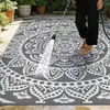 Esterilla de Piso Exterior Estilo Bohemio Tejida en Tubo de PP OEM/ODM, Resistente a Manchas, Plegable, Secado Rápido para Autocaravana Balcón
