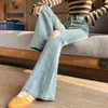 Jeans de tiro alto ajustados con microbota para mujer, nuevos de principios de otoño 2026, pantalones acampanados elásticos que se ajustan al cuerpo, pantalones de campana largos hasta el suelo