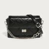 Verão 2025 Nicho Nova Bolsa Feminina de Couro Macio Bolsa Mensageiro de Alta Qualidade Bolsa de Corrente Bolsa Transversal de Ombro Casual Moderna