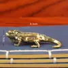 Lagarto Camaleão de Latão Puro Cobra de Quatro Pernas Objetos Antigos Retrô Decoração de Casa Animal de Estimação para Chá Artesanato de Mesa Ornamentos de Cobre