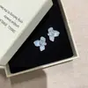 Pendientes de pétalos tridimensionales con textura fresca de primavera, exquisitas flores esmaltadas de nicho, pendientes con pasador de plata s925, estilo festivo