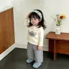 Conjunto de Tres Piezas de Chaleco para Bebé Niña Estilo Coreano de Principios de Primavera, Chaleco de Punto Súper Lindo para Niños, Camiseta Base y Pantalones para Primavera y Otoño