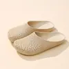 Sapatos Antiderrapantes de Coco, Sapatos Slip-On para Mulheres, Respiráveis, Confortáveis, Sapatos Casuais Meia-Calça, Sapatos de Proteção para o Trabalho para Homens, Novos Sapatos Versáteis para Exterior para Casais