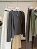 Popular conjunto de dos piezas para mujer con camisola de rayas estilo coreano y cárdigan de punto, nuevo conjunto de tops casuales versátiles de otoño