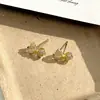Pendientes de Lazo de Aguja Plateada, Dulces y Versátiles, Lujo de Nicho con un Toque de Alta Gama, Pendientes Tachonados de Diamantes con un Diseño Único