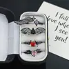 Anillo Abierto Set de Anillos Apilables de Alto Gama Nicho Estilo Gótico Oscuro Alas Corazón Circonita Multicolor con Diamantes