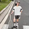 Conjunto Esportivo Feminino Verão Estilo Fino 2026 Novo Modelo Roupa Dopamina para Meninas do Ensino Fundamental Shorts de Manga Curta para Meninas Mais Velhas