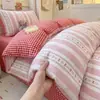 2026 Nuevo Modelo Algodón Suave tipo Bubble Puff Cama de Estudiante para Dormitorio Cama Individual Juego de Tres o Cuatro Piezas