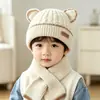 Conjunto de Gorro y Bufanda de Punto para Niños Otoño e Invierno Suave y Agradable para la Piel Gorro de Punto con Orejas de Oso para Niños Pequeños Resistente al Viento y Cálido Conjunto de Dos Piezas