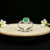 Anillo de Calcedonia Verde Nuevo de Moda Incrustado Plateado al Por Mayor, Anillo de Piedra Preciosa de Ágata Verde Jade Elegante para Mujer