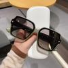 8052 Mesmo estilo de celebridade da internet 2023 novo óculos de sol feminino moderno estiloso à prova de UV óculos de sol para afinar rosto grande
